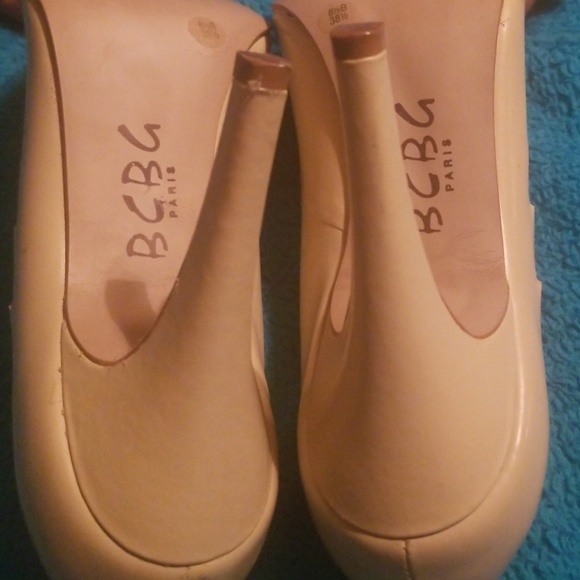 BCBG - Picture 3 of 3